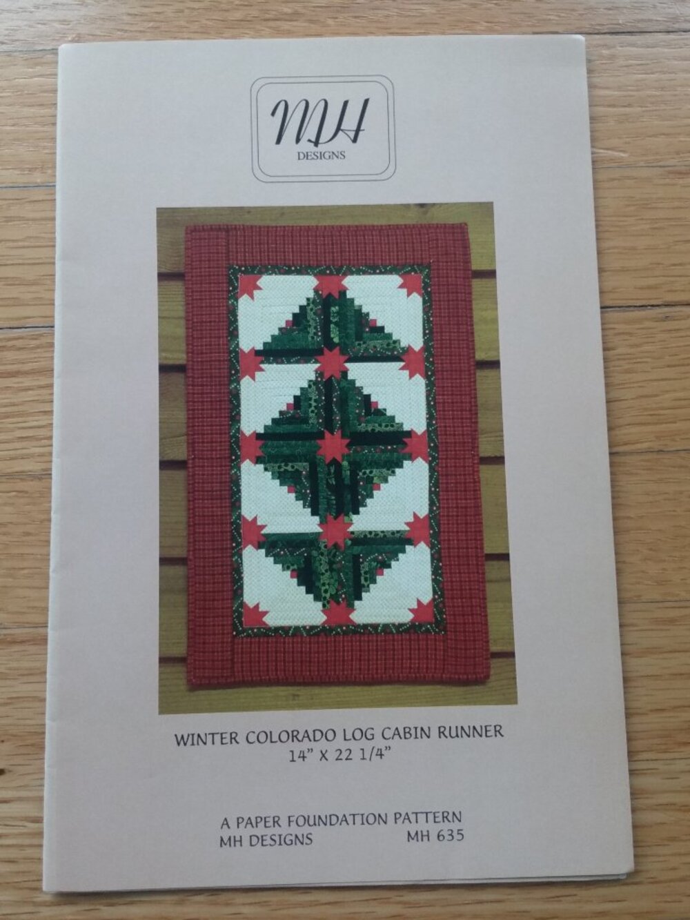 Vintage Quilted Table Runner Quilting Pattern Winter Colorado Star Log Cabin